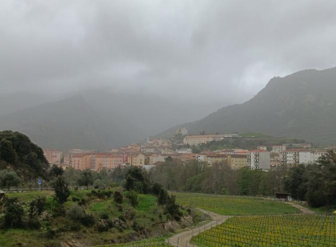 Pesticides dans l’air en Corse : ce que révèlent dix ans de mesures Pesticides dans l’air en Corse : ce que révèlent dix ans de mesures