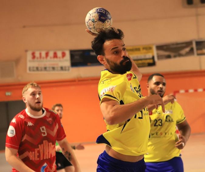 Handball N2 : Le bon coup de Corte – Ile-Rousse face à Grenoble (36-32) Handball N2 : Le bon coup de Corte – Ile-Rousse face à Grenoble (36-32)