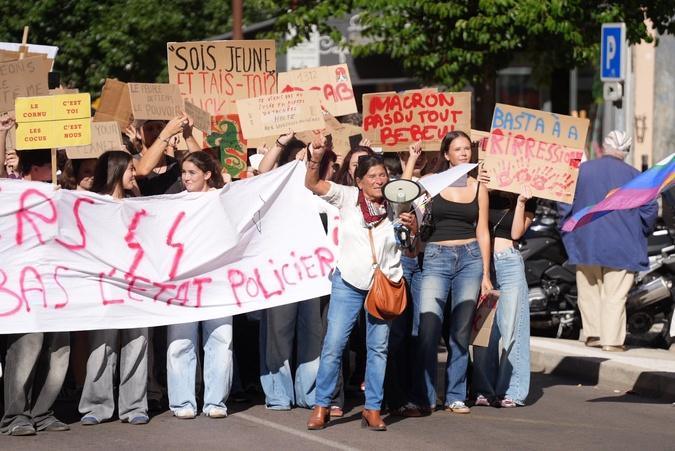 Mobilisation du 17 octobre en Corse : la colère dans la rue, des heurts à Ajaccio
