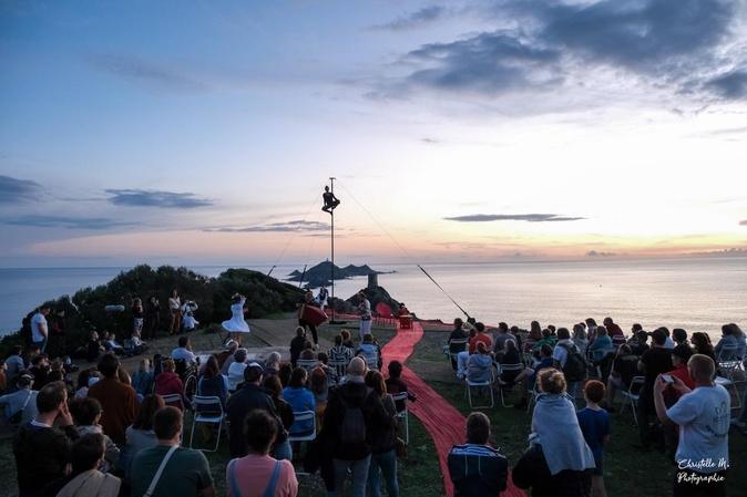 Festival Poétik Park, quand les plages ajacciennes deviennent des scènes à ciel ouvert Festival Poétik Park, quand les plages ajacciennes deviennent des scènes à ciel ouvert