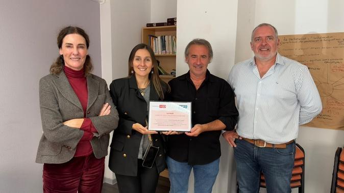 À Ajaccio, la FALEP reçoit 5 000 euros pour accompagner les jeunes vers l’emploi grâce au numérique À Ajaccio, la FALEP reçoit 5 000 euros pour accompagner les jeunes vers l’emploi grâce au numérique