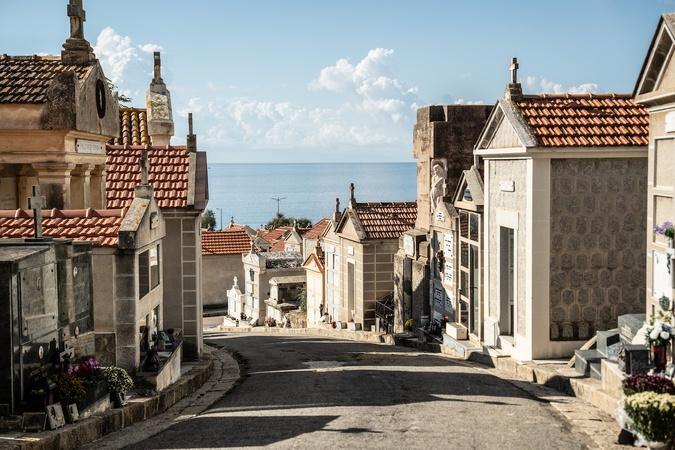 Au cimetière marin du Canicciu, près deux siècles d’histoire ajaccienne gravés dans la pierre