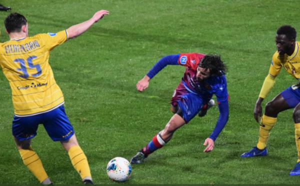 Le GFCA battu par Dunkerque (0-2) s'enfonce