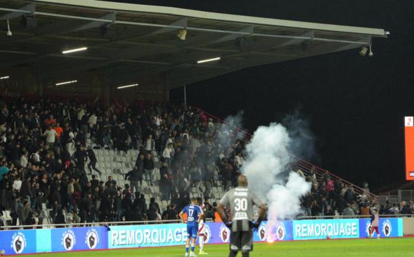 ​ACA-Sporting : Le déluge sur le terrain, la foudre dans les tribunes, le derby corse arrêté