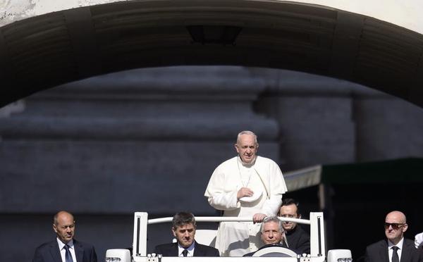 Visite du Pape François : "Séjourner à Ajaccio le week-end du 14 et 15 décembre est encore possible"