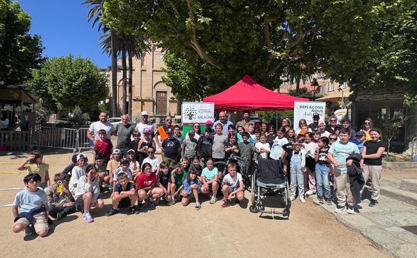 Mai à vélo : à Lisula, les enfants roulent vers la mobilité de demain