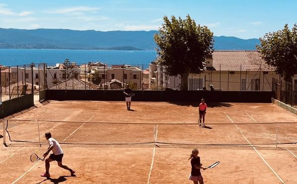 ​Tennis Club du Casone : la Ville d’Ajaccio fixe les nouvelles règles du jeu