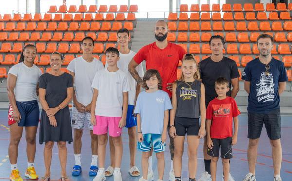 Basket : Evan Fournier en pause à Porto-Vecchio 