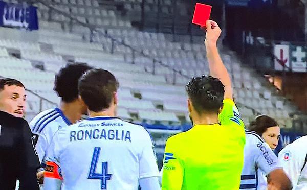 Le Sporting réduit à 10 ramène le nul (0-0) de Grenoble