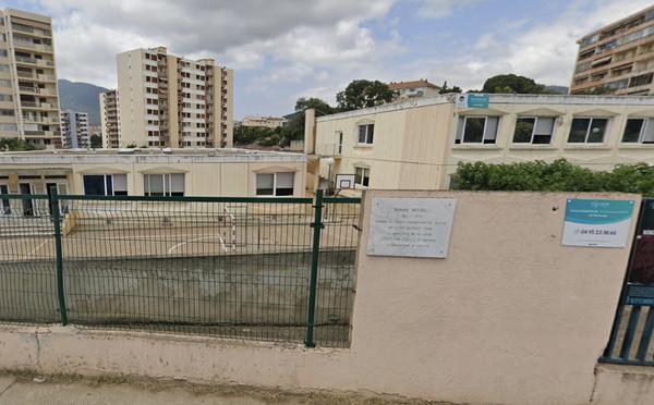 Ajaccio : après une « vive altercation » avec des parents d’élèves, l’Académie de Corse apporte son soutien à deux enseignantes de l’école de Pietralba