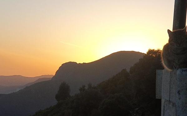 A màghjina - Quandu u sole si cala daretu à u Monte Gozzi