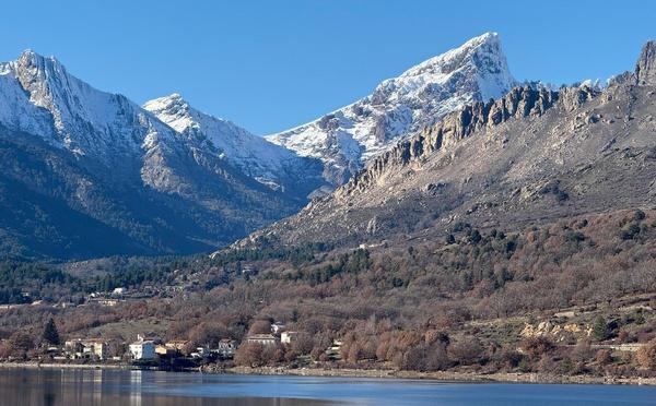 A màghjina - U lavu di Calacuccia, sott’à u Monte Cintu