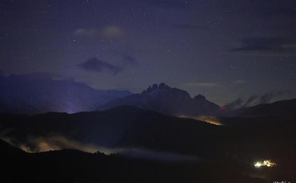 A màghjina - Bavella innevate sott’à e stelle