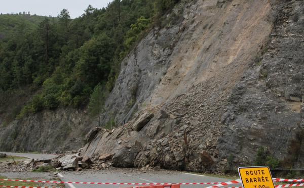 Corte – Éboulement impressionnant, la route vers Aléria fermée