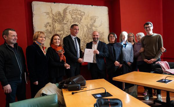 Langue corse : l’Assemblée acte un « saut qualitatif » de la politique linguistique