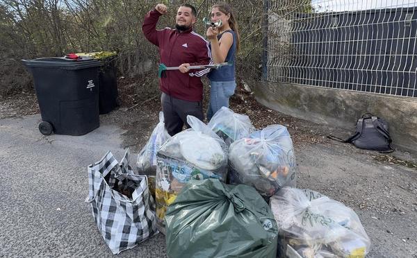 En Corse, un couple de Lyonnais relève des défis mêlant ramassage de déchets et aide aux agriculteurs