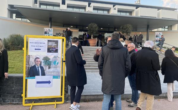 Municipales. Face-à-face inédit au Palais des Congrès d'Ajaccio : les meetings simultanés de Stéphane Sbraggia et Jean-Paul Carrolaggi