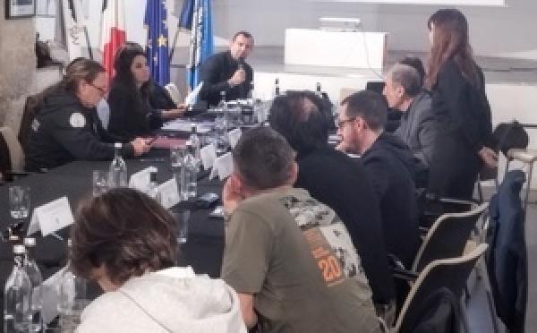 Bonifacio n’augmentera pas les impôts cette année mais ouvre le débat pour 2027