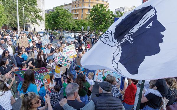 Plusieurs centaines de personnes rassemblées à Bastia et Ajaccio en soutien à Scola Corsa