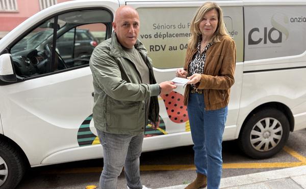 ​À Ajaccio, un chef d’entreprise offre 1 000 euros de chèques carburant aux plus précaires