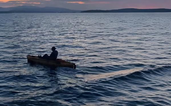  Rallier Toulon à l'Île-Rousse en kayak à pédales : le pari de Luc Montigaud, handi-aventurier