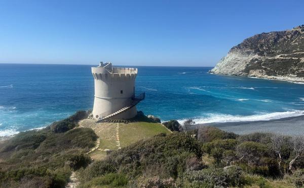 A màghjina - A Torra d'Albu, trà mare è machja
