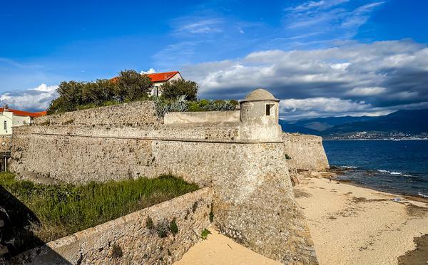 Investisseurs, artisans, hôteliers : la Ville d'Ajaccio ouvre les candidatures et fixe ses conditions pour la Citadelle Miollis