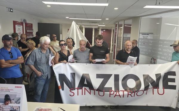  Bastia : des militants de Nazione occupent une agence bancaire à Lupinu