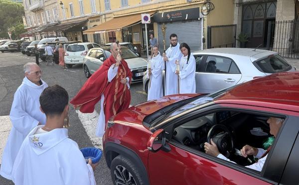 Saint-Christophe à Bastia - Traditionnelle bénédiction des voitures à Notre-Dame de Lourdes