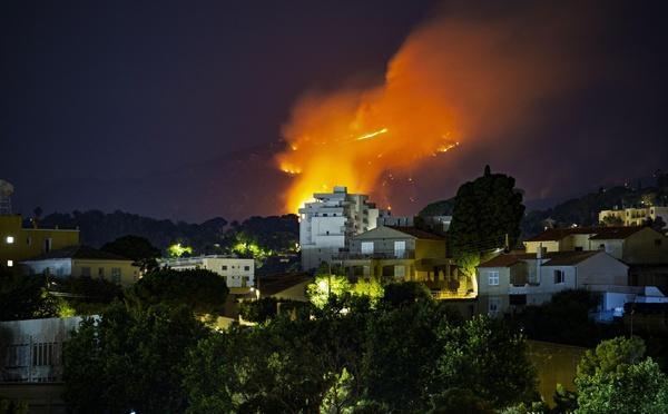 Incendie à Biguglia : 100 hectares parcourus, le feu reste actif sur un secteur