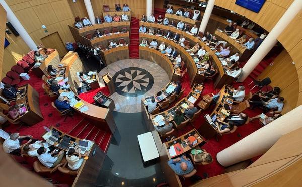 Après l’annulation du plan de gestion des déchets, l'Exécutif défend sa stratégie et dénonce une décision « incompréhensible »