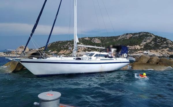 Un voilier percute des rochers au large de Campomoro, le skipper secouru par la SNSM