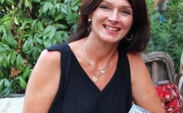 Littérature - Diane Egault signe son premier ouvrage chez Òmara