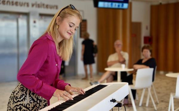 À l’hôpital privé d’Ajaccio, Piavvio fait résonner son piano pour offrir une parenthèse aux patients