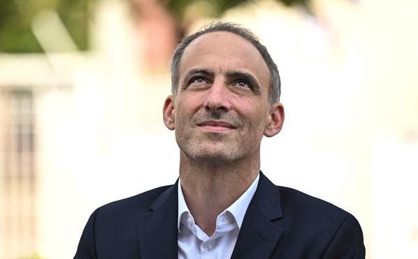 À Albu, dans le Cap Corse, Raphaël Glucksmann rend hommage à ses parents