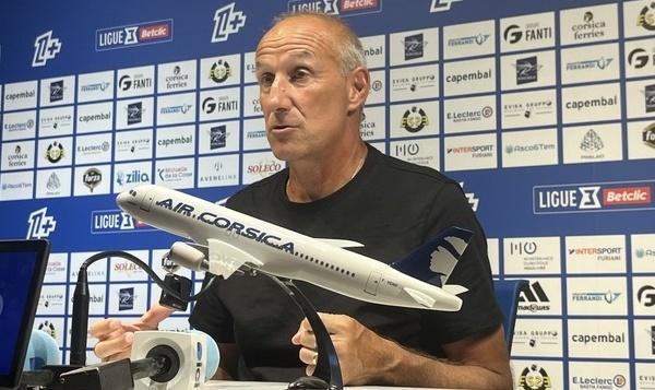 Laurent Peyrelade (SC Bastia) : « il n’y a que les points qui permettent de travailler tranquillement »