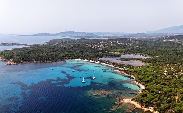 A màghjina - Villata, trà mare è machja