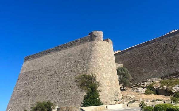 Une femme d’une trentaine d’années décède après une chute depuis la citadelle de Calvi