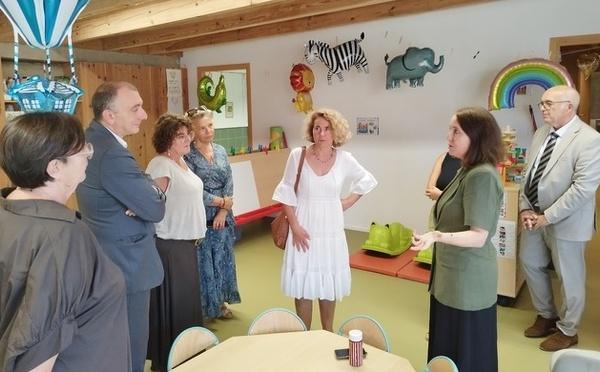 En visite à l’école de Pifano à Porto-Vecchio, la nouvelle rectrice réaffirme son soutien à l’apprentissage du corse