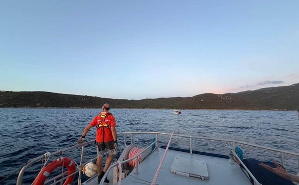 La SNSM d'Ajaccio porte assistance à un bateau échoué dans le secteur de la pointe de la Castagna