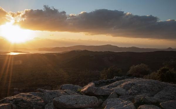 A màghjina - L’alba da u Castellu d’Araghju