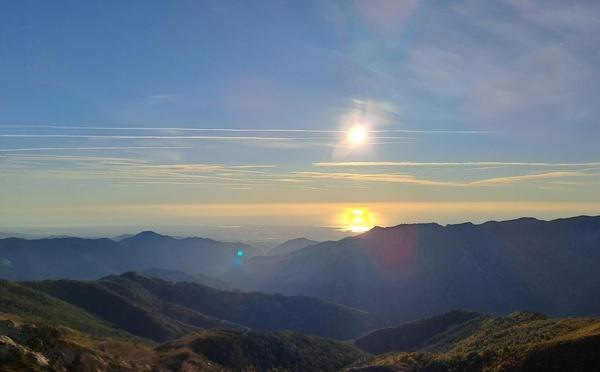 A màghjina - U celu hà persu un sole sopra à Urbinu