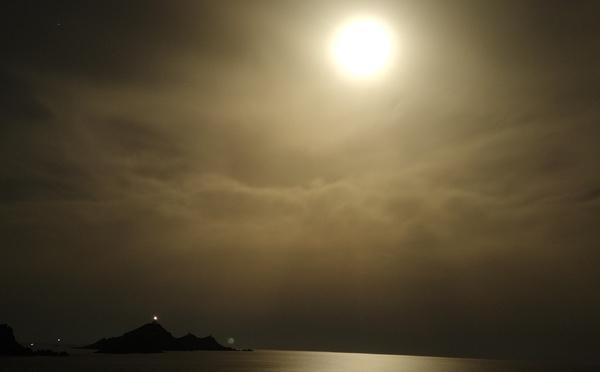 A màghjina - Chjar di luna nant’à e Sanguinari