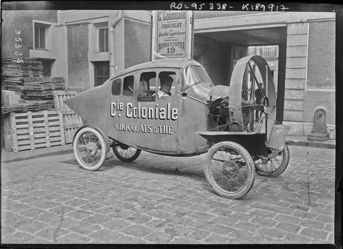 [BNF] - Journée mondiale sans voitures le 22 septembre 2022. Retour en images sur les automobiles du siècle dernier