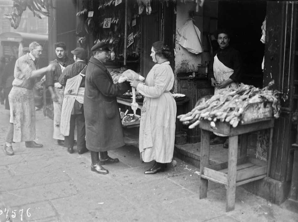 [BnF] - Noël vintage : photos (parfois un peu flippantes) du siècle dernier