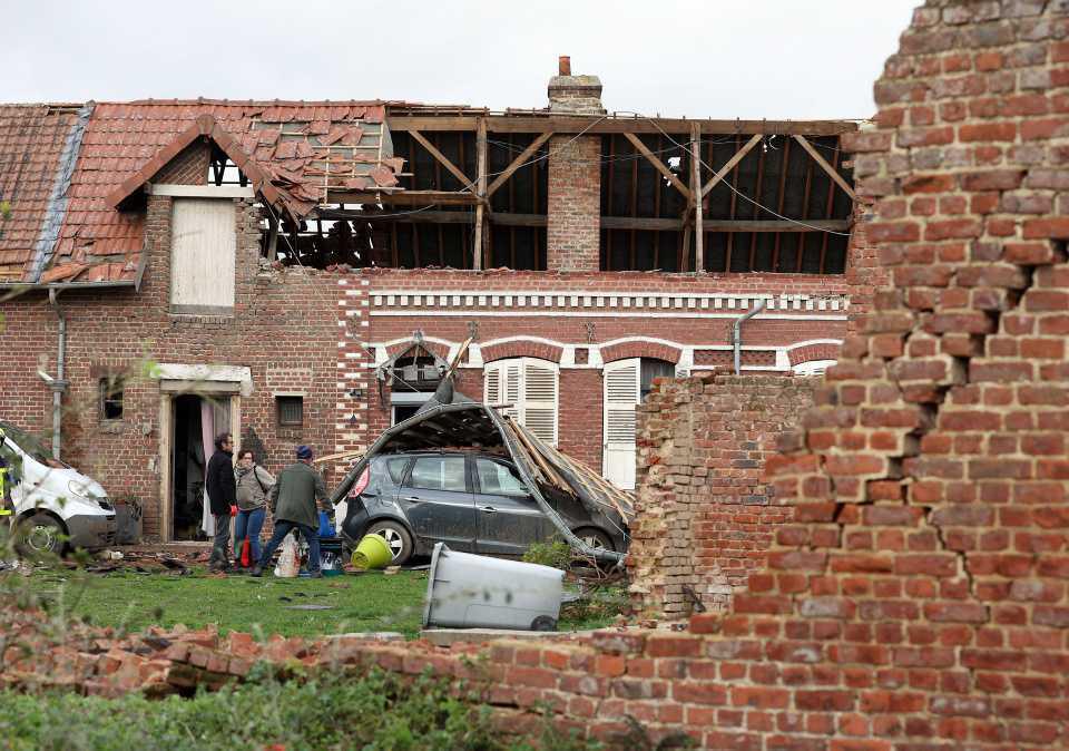 [Focus] - Vidéo et photos - une tornade détruit un village du Nord de la France