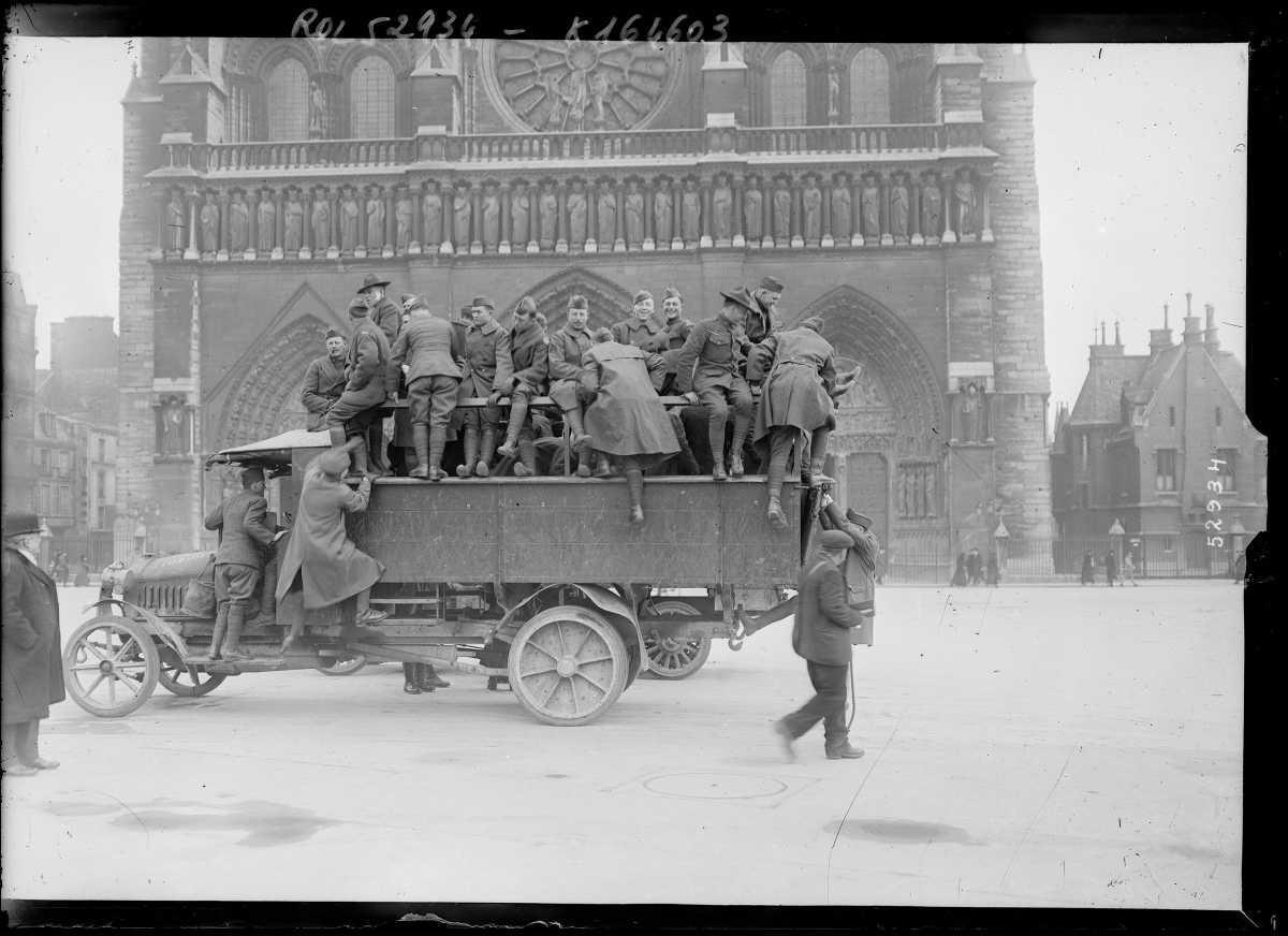 [Focus] - Photos anciennes de la cathédrale à l'occasion de l'expo "Notre-Dame de Paris : au cœur du chantier" 