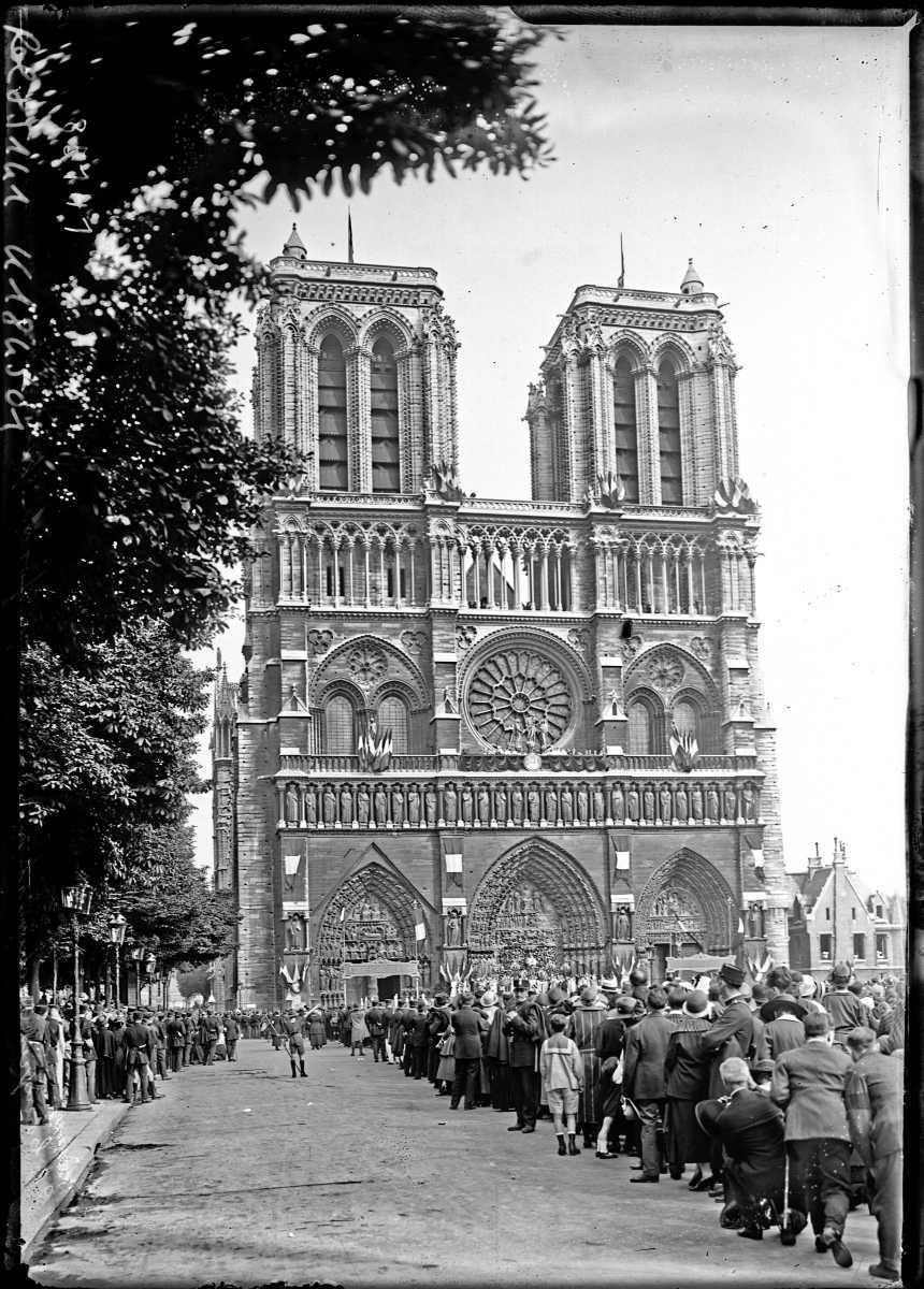 [Focus] - Photos anciennes de la cathédrale à l'occasion de l'expo "Notre-Dame de Paris : au cœur du chantier" 