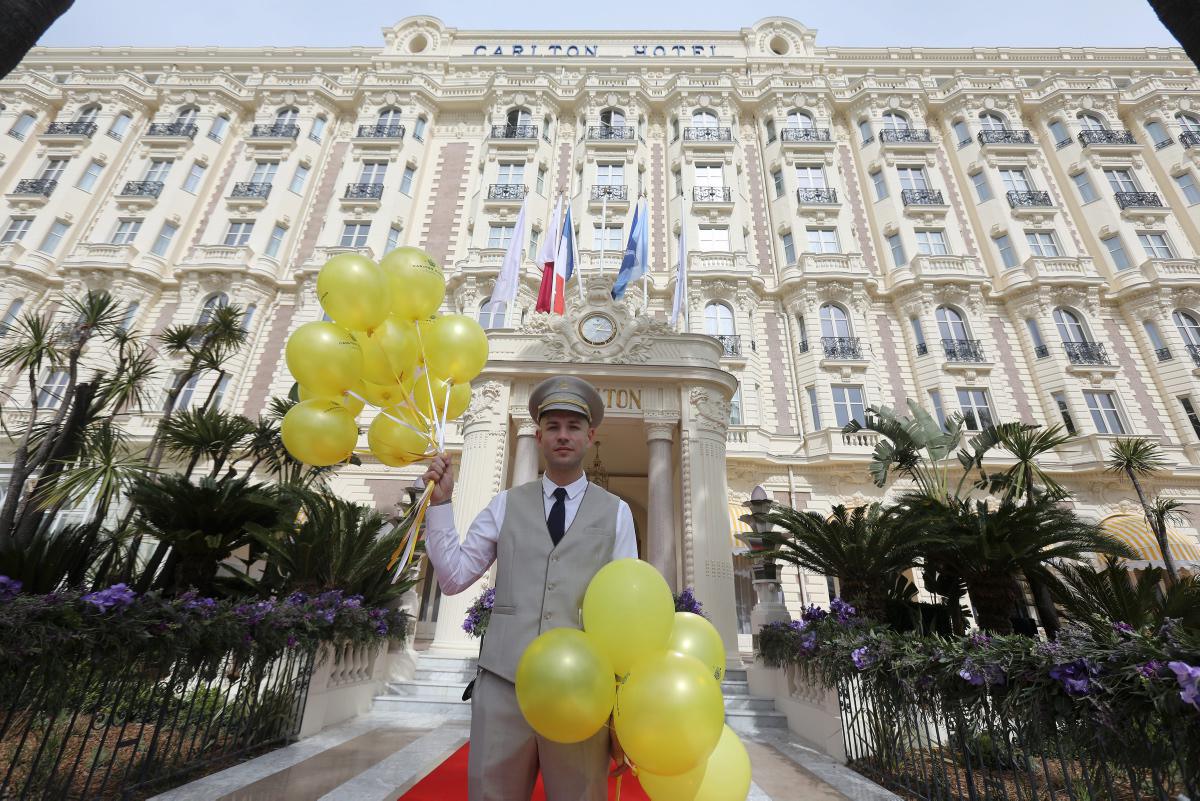 [Focus] - L'Hôtel Carlton à Cannes fête ses 110 en 2023. Photos d'aujourd'hui et d'hier 