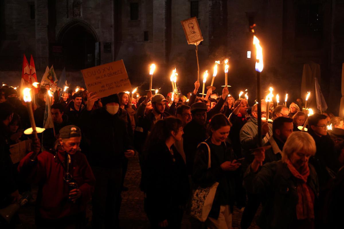 [Focus] - Réforme des retraites : Nuit agitée, manifestations et violences, après l'échec des motions de censure